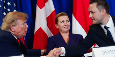 ABD Başkanı Trump Grönland'daki Askeri Varlığı Artıran Yeni Anlaşmayı İmzaladı
