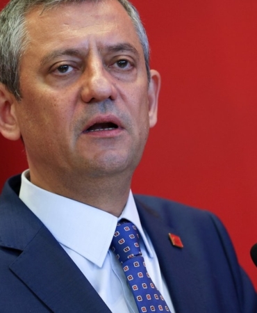 YENİ Parti Lideri Özgür Özel Yerel Yönetimlerin Başarısını ve Yeni Hedefleri Açıkladı