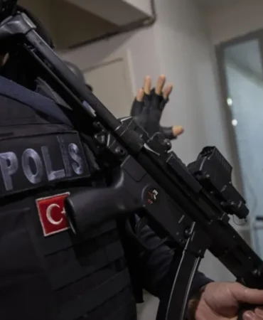 Tokat Merkez ve 5 İlçede Yasa Dışı Silah Operasyonu: 29 Gözaltı