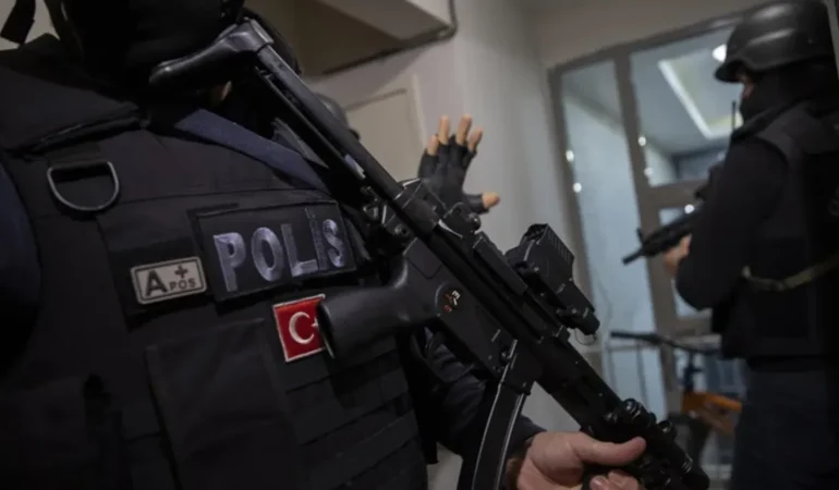 Tokat Merkez ve 5 İlçede Yasa Dışı Silah Operasyonu: 29 Gözaltı