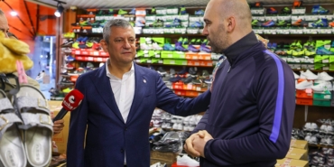 Özgür Özel Rize Pazar'da Selden Zarar Gören Esnafı Ziyaret Etti