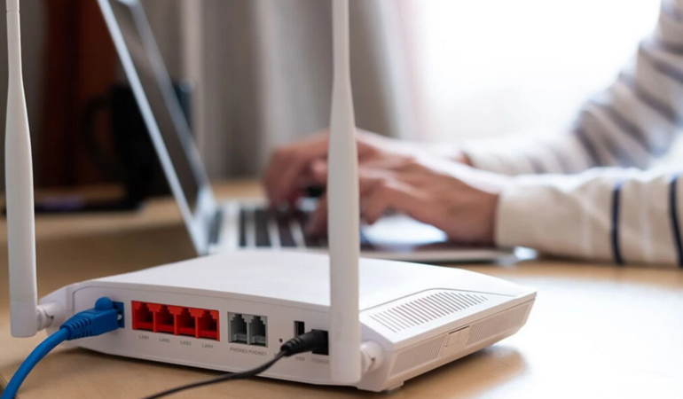 İngiltere’de BT İflasın Eşiğindeki Rakibi TalkTalk’u Satın Alarak İletişim Krizini Önledi
