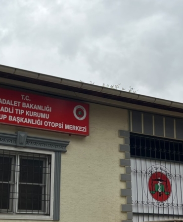 Gaziantep Şahinbey'de Otomobilinde Silahlı Saldırıya Uğrayan Kenan Abuzer Tilki Yaşamını Yitirdi