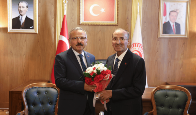 TBMM Başkanvekilliği Görevi Bekir Bozdağ'dan Yusuf Beyazıt'a Devredildi