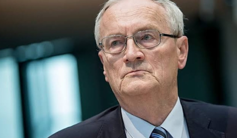Eski BND Başkanı August Hanning Gizli Belge Soruşturması Kapsamında Tutuklandı