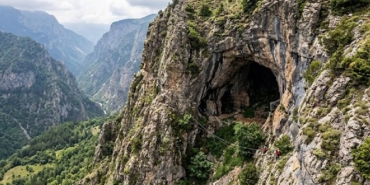 Artvin Mağaralarında Üretilen Elf Balının Kilogramı 264 Bin Liradan Alıcı Buluyor