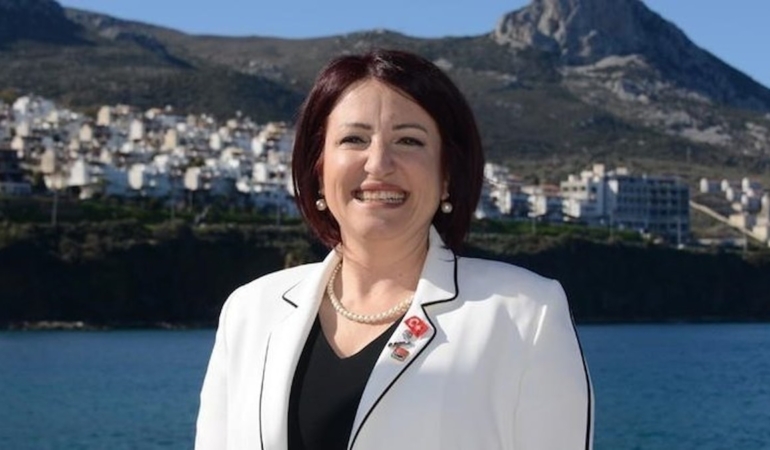 YENİ Parti'den Ayrılan Karaburun Belediye Başkanı Erdoğan Görevine Bağımsız Devam Edecek